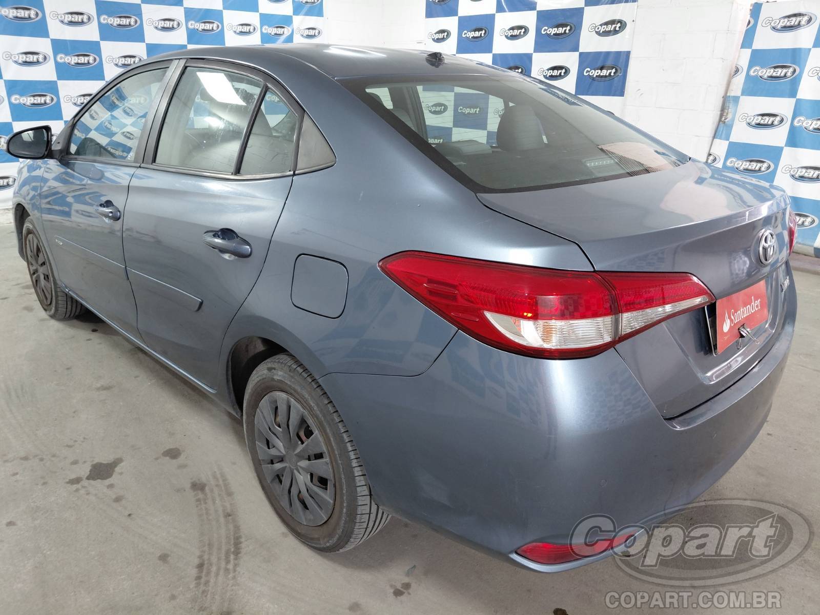 Foto 3: 2021 TOYOTA YARIS SEDA