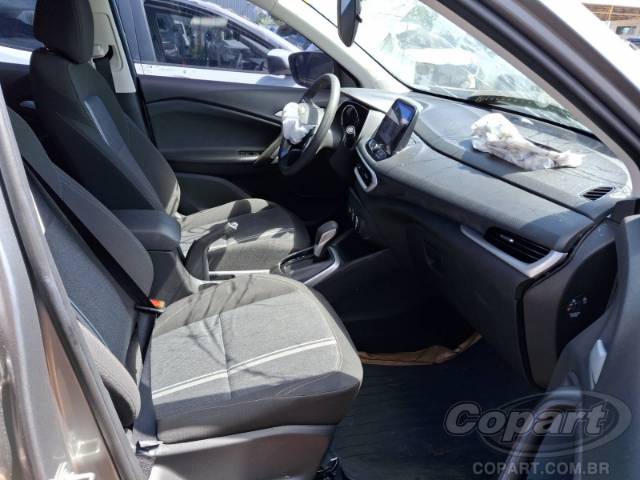 2025 CHEVROLET TRACKER 