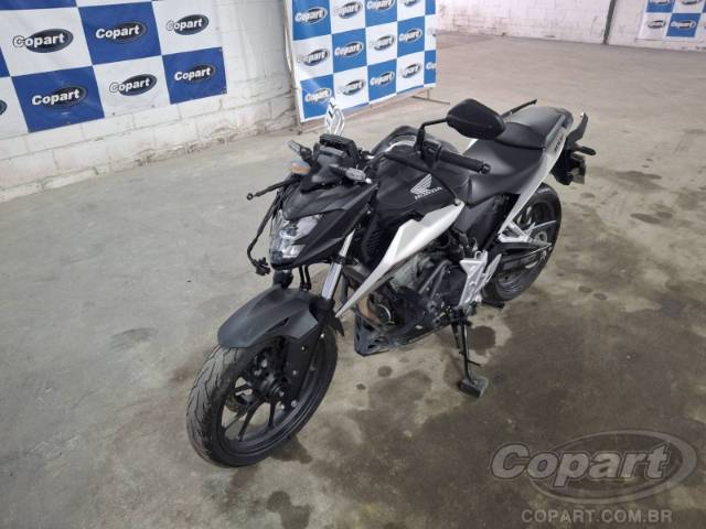 2026 HONDA CB 300F 