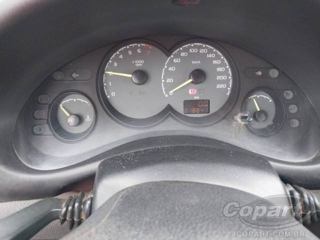 2004 CHEVROLET CORSA SEDAN 