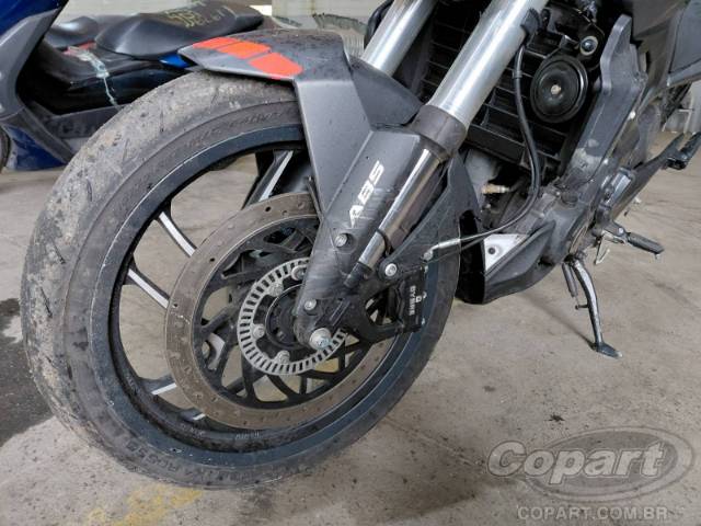 2025 BAJAJ DOMINAR 