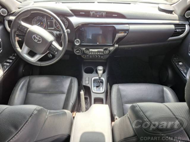 2024 TOYOTA HILUX CD 