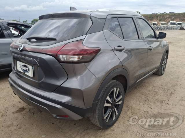 2022 NISSAN KICKS 
