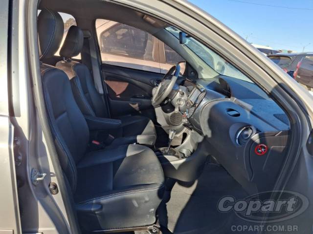 2017 TOYOTA ETIOS SEDA 