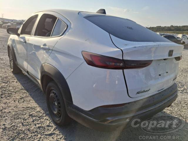 2024 FIAT FASTBACK 