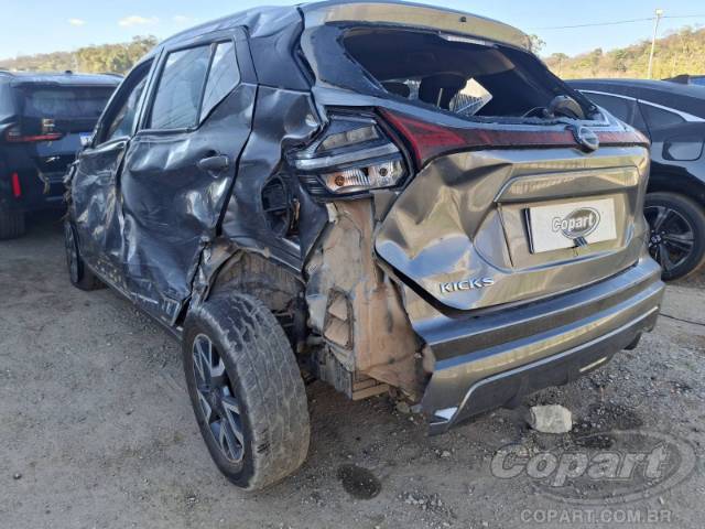 2024 NISSAN KICKS 