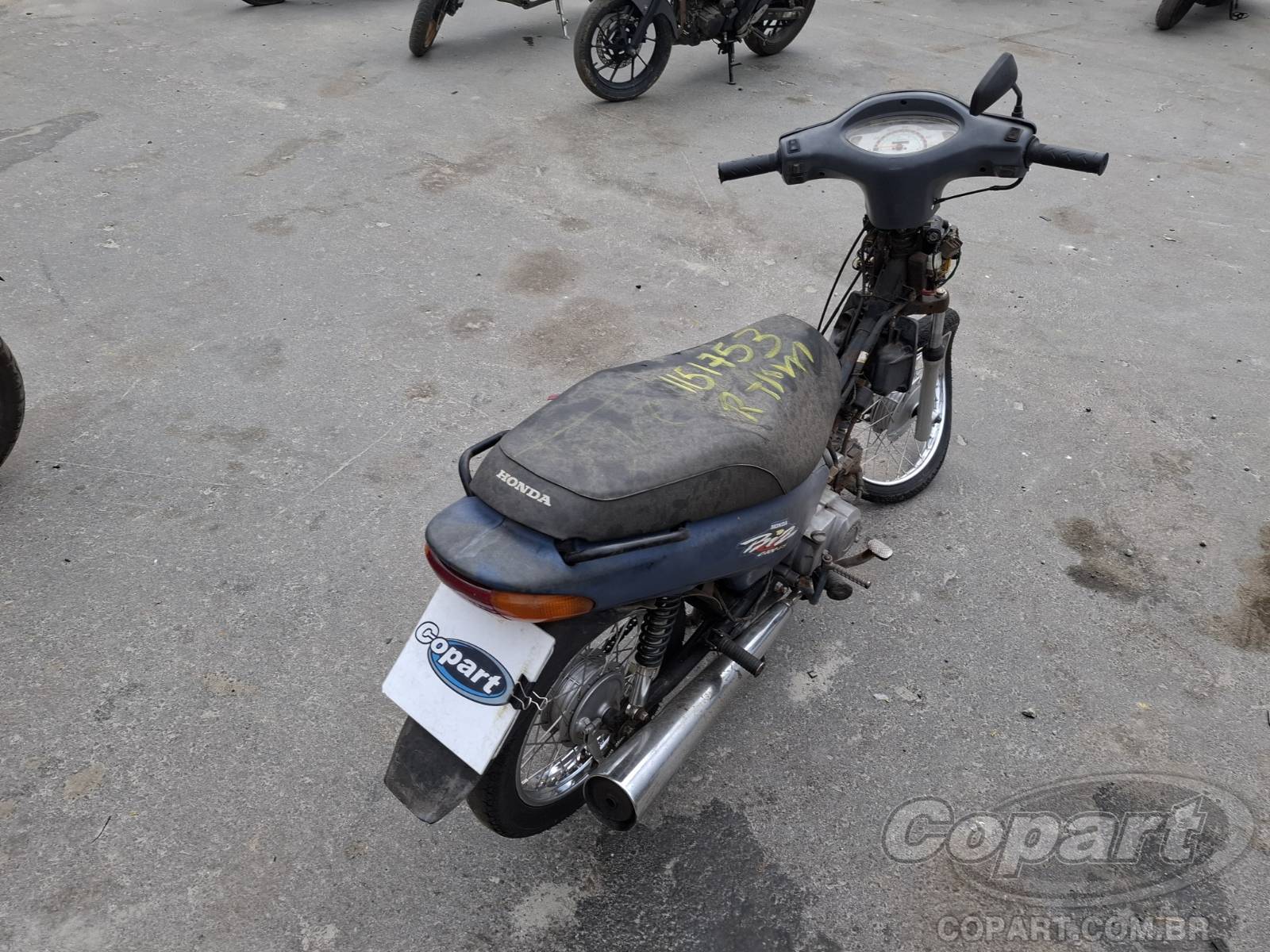 Foto 4: 2001 HONDA C 100