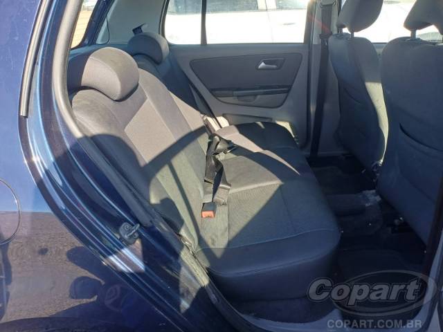 2015 VOLKSWAGEN FOX 