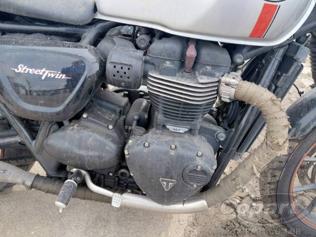 2017 TRIUMPH STREET TWIN 