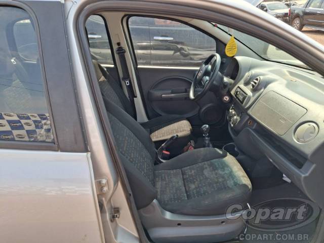 2016 FIAT UNO 