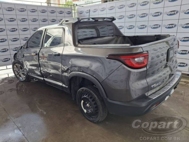 2022 FIAT TORO 