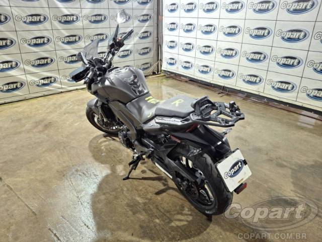 2025 BAJAJ DOMINAR 