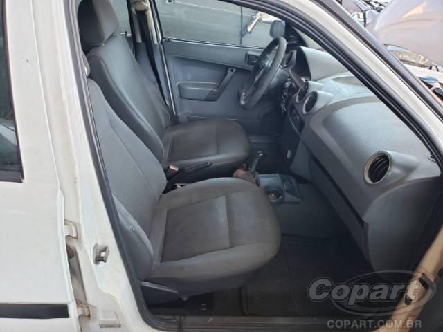 2011 VOLKSWAGEN GOL 