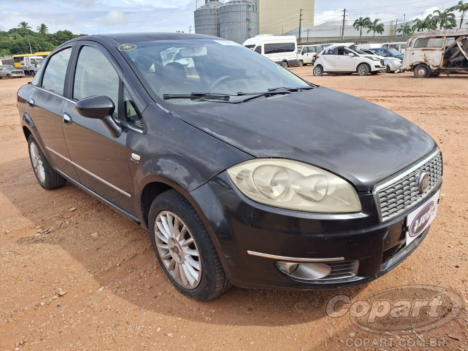 Veículo Fiat Linea Fiat Linea Absolute Dualogic 1.8 16V E.torQ 2011 2011 em leilão