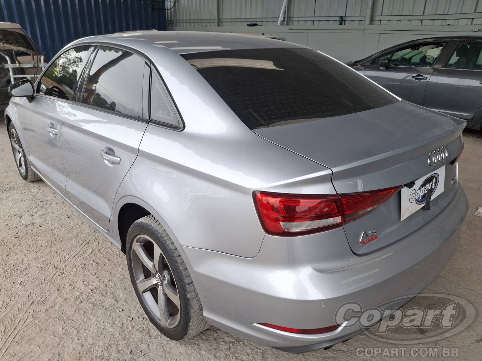 Foto 3: 2017 AUDI A3 SEDAN