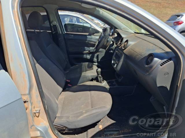 2013 VOLKSWAGEN GOL 