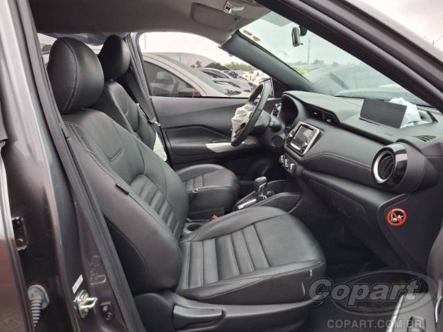 2021 NISSAN KICKS 