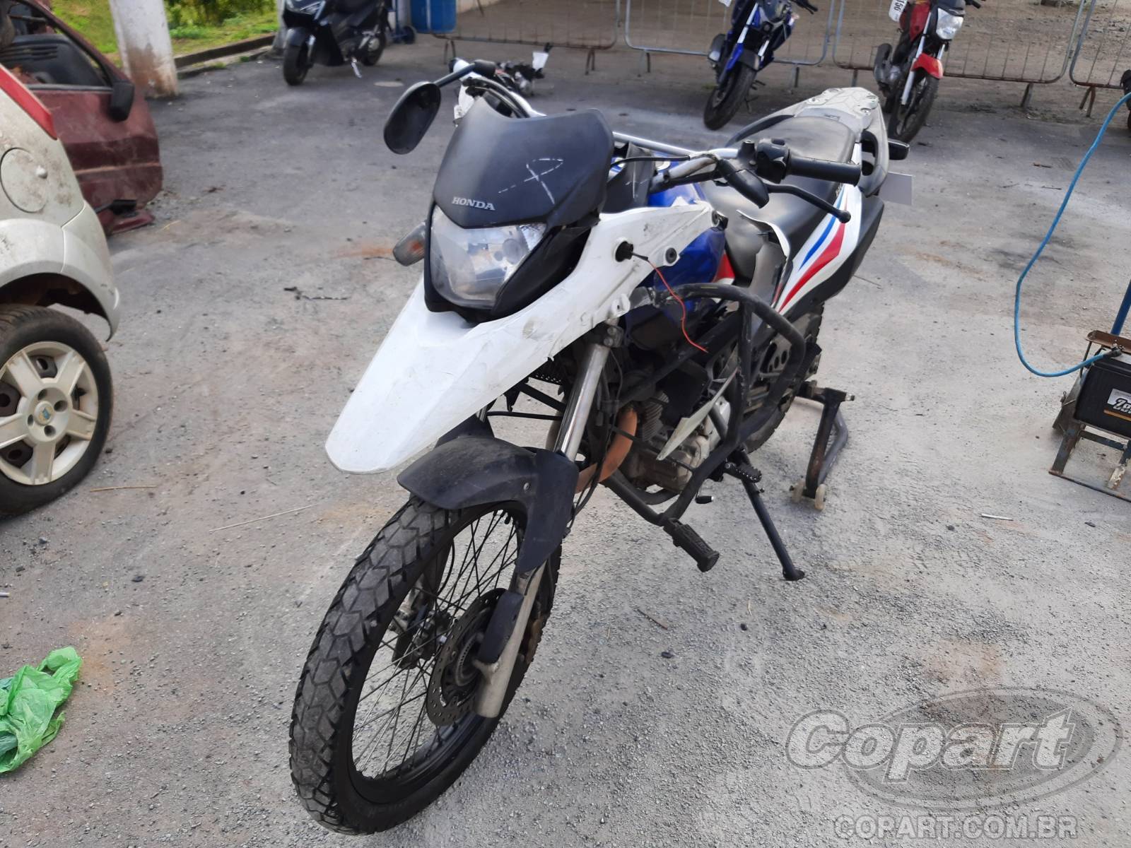 2018 HONDA XRE 300 — leilão em Embú Das Artes/SP (foto 2)