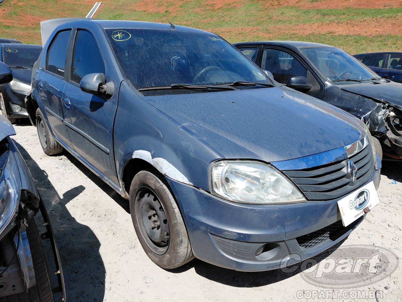 Veículo Renault Logan Renault Logan Expression 1.0 16V Hi-Flex 2013 2013 em leilão