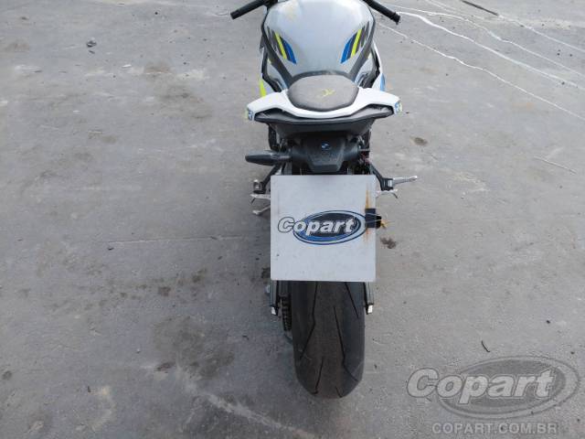 2025 BMW S 1000 