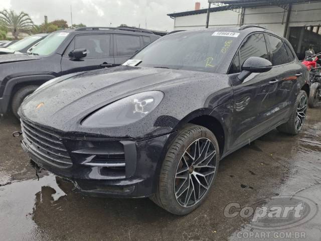 2021 PORSCHE MACAN 
