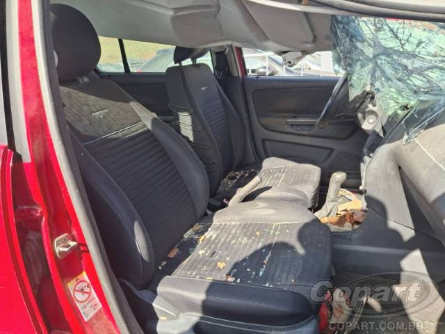 2011 VOLKSWAGEN FOX 