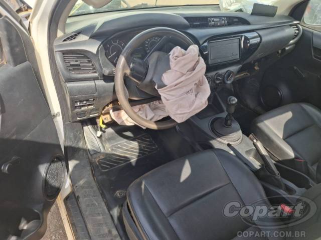 2022 TOYOTA HILUX CS 