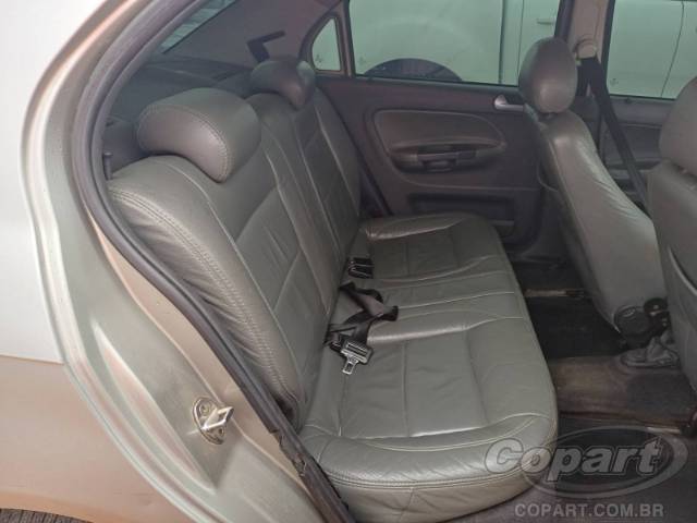 2012 VOLKSWAGEN VOYAGE 