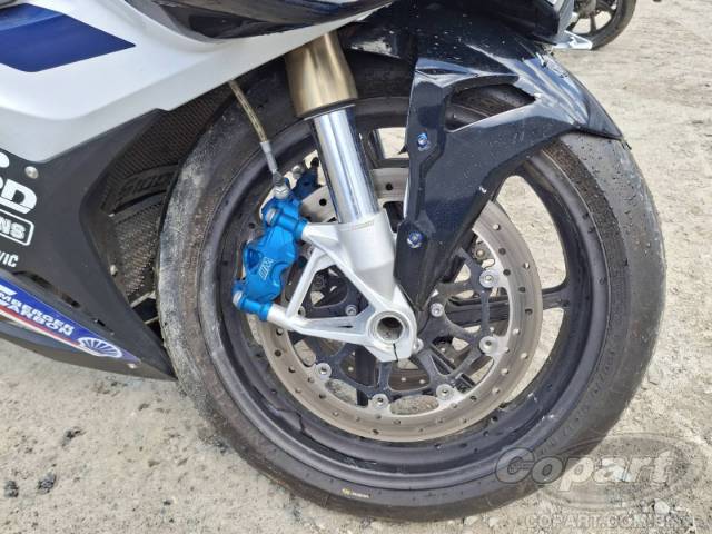 2025 BMW S 1000 