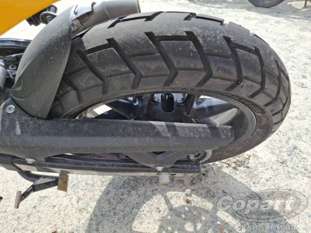 2026 ROYAL ENFIELD Guerrilla 