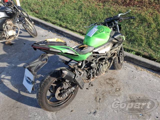2025 KAWASAKI Z500 