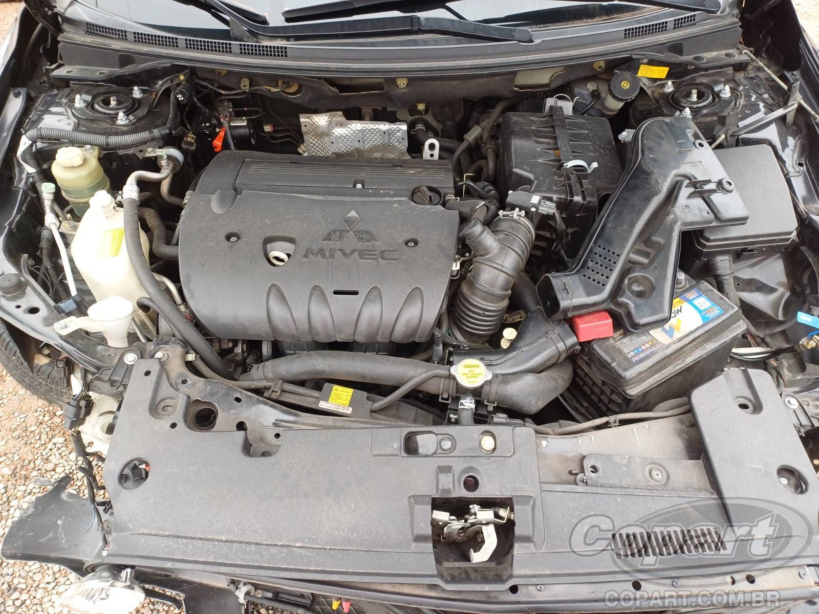 Foto 7 de 11: 2014 MITSUBISHI LANCER