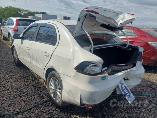 2015 VOLKSWAGEN VOYAGE 