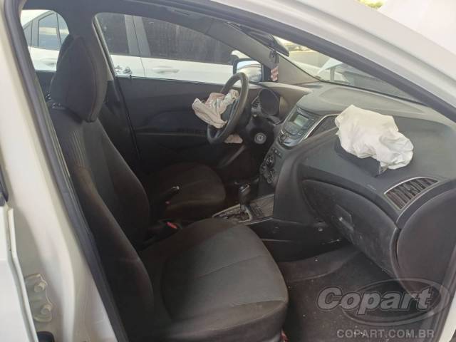 2015 HYUNDAI HB20 