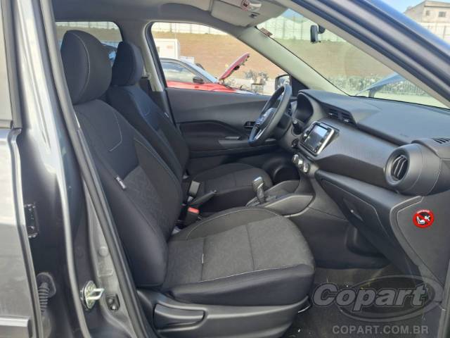 2025 NISSAN Kicks Play 