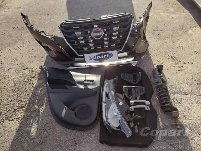 2024 NISSAN KICKS 