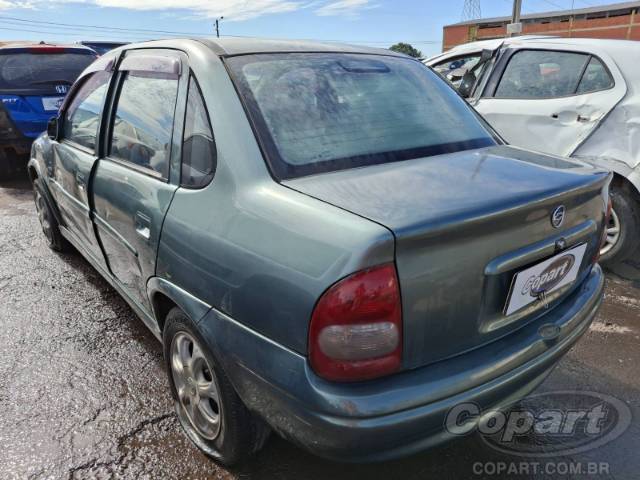 1999 CHEVROLET CORSA SEDAN 
