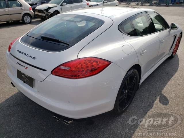 2010 PORSCHE PANAMERA 