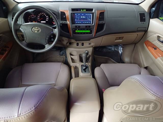 2011 TOYOTA HILUX SW4 