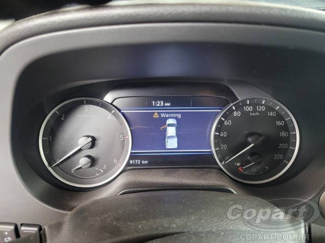 2025 NISSAN FRONTIER CD 