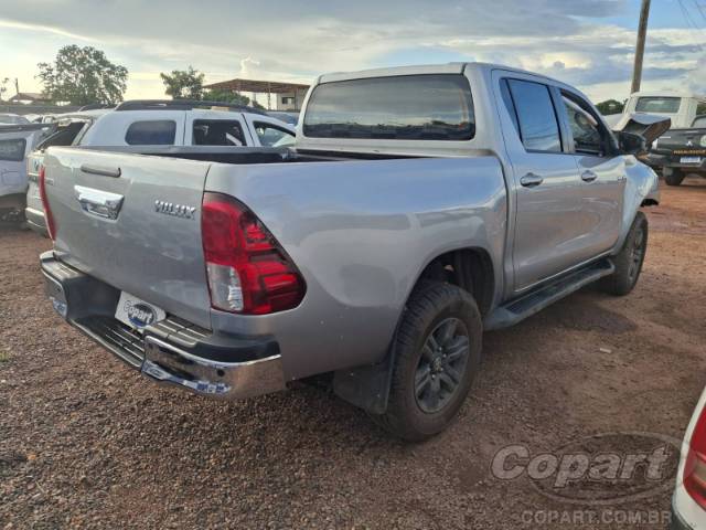 2024 TOYOTA HILUX CD 