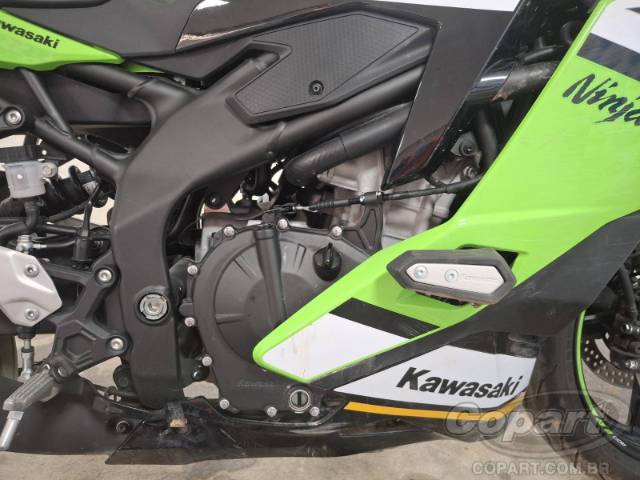 2026 KAWASAKI NINJA ZX-4R 