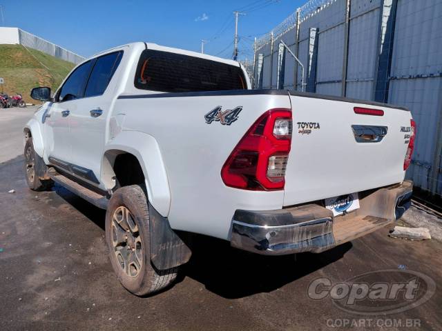 2025 TOYOTA HILUX CD 