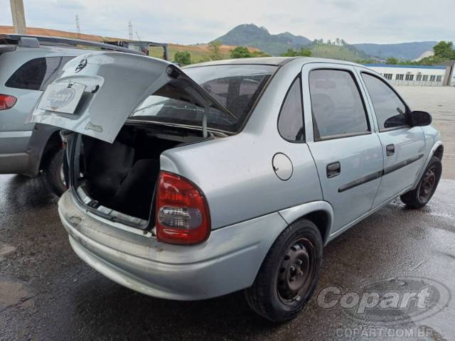 2006 CHEVROLET CLASSIC 