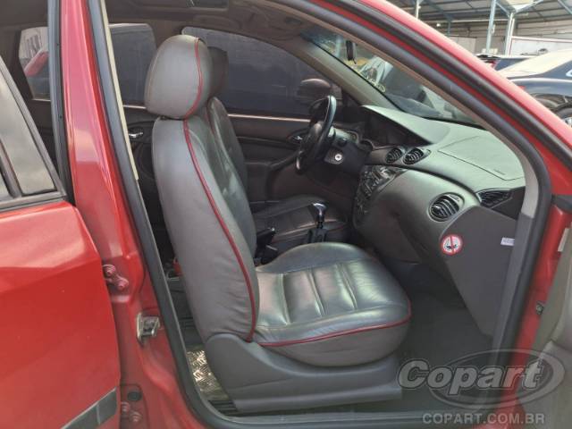 2001 FORD FOCUS 