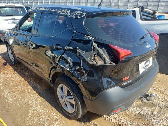 2018 NISSAN KICKS 