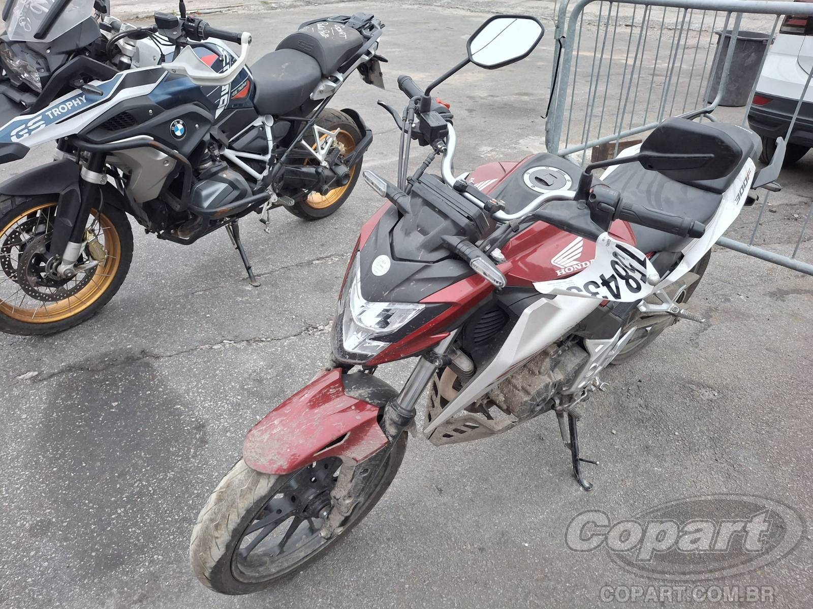 Honda CB 300f 2026 em leilão