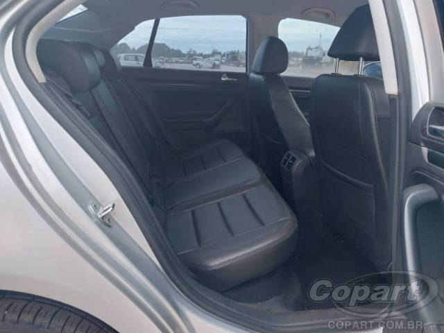 2010 VOLKSWAGEN JETTA 