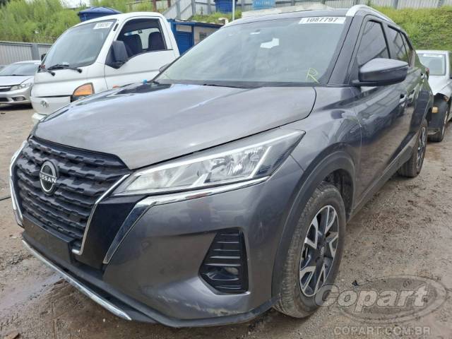 2024 NISSAN KICKS 