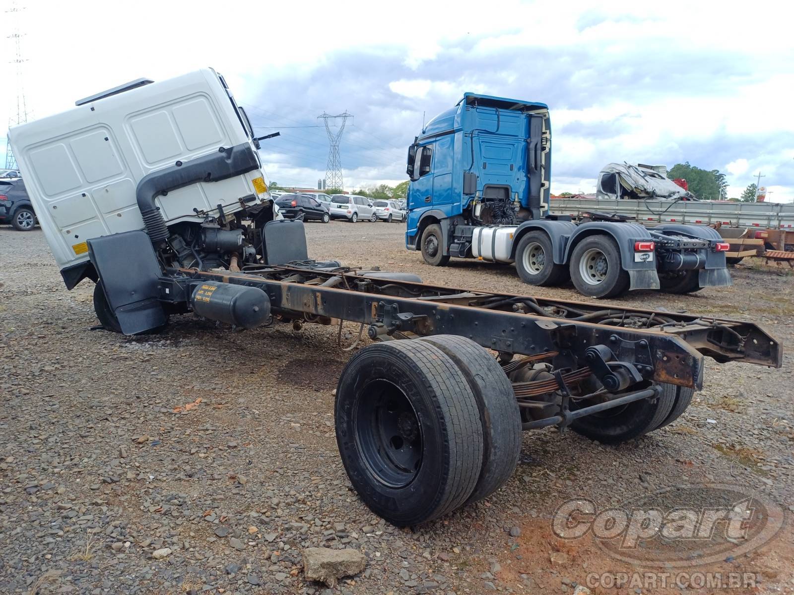 Foto 3: 2019 FORD CARGO 816